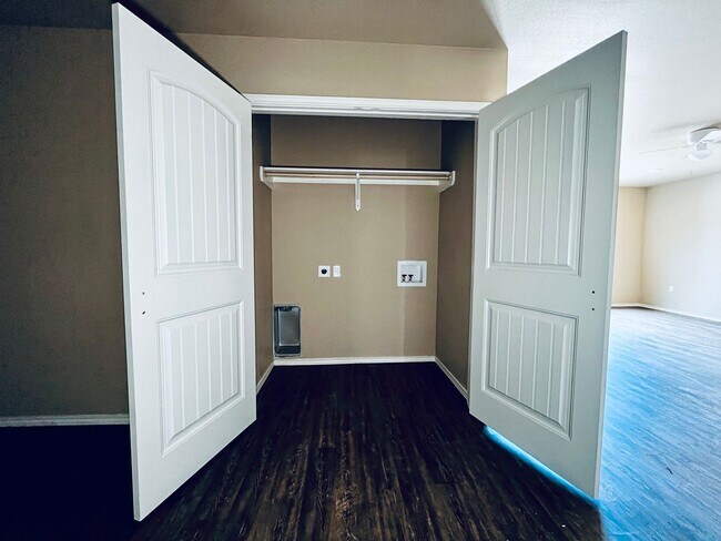 Building Photo - Brand New 3/2/1 In North Lubbock