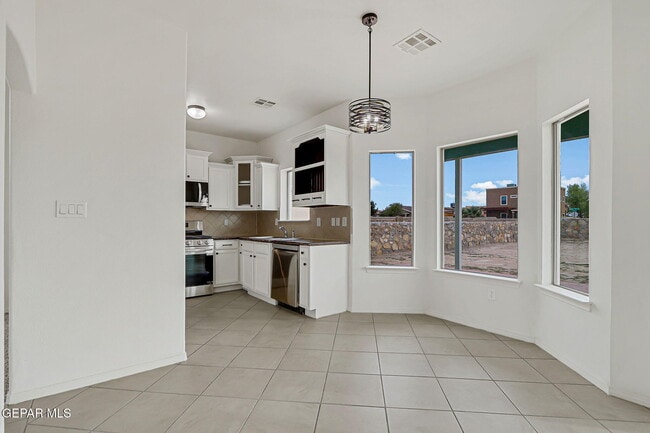 Building Photo - 14188 Strata Rock Dr