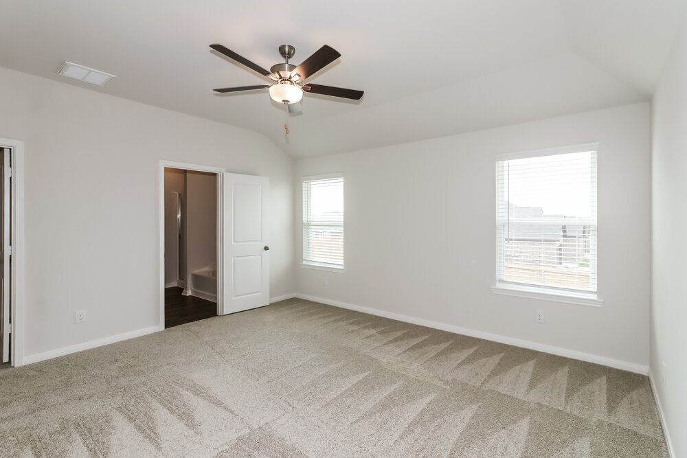 Building Photo - 457 Sunny Highlands Dr