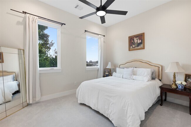 Building Photo - 1410 Milby St