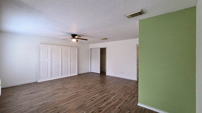 Building Photo - 3 BED/2.5 BATH IN LOVELY SCHERTZ! Less than 5 miles to Randolph AFB