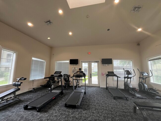 Building Photo - 8290 Gate Pky W