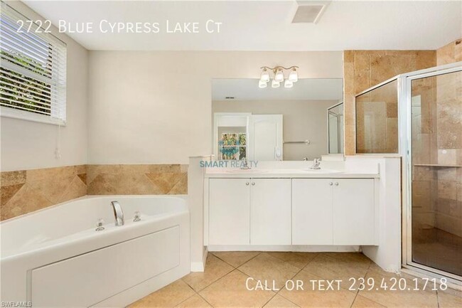 Building Photo - 2722 Blue Cypress Lake Ct