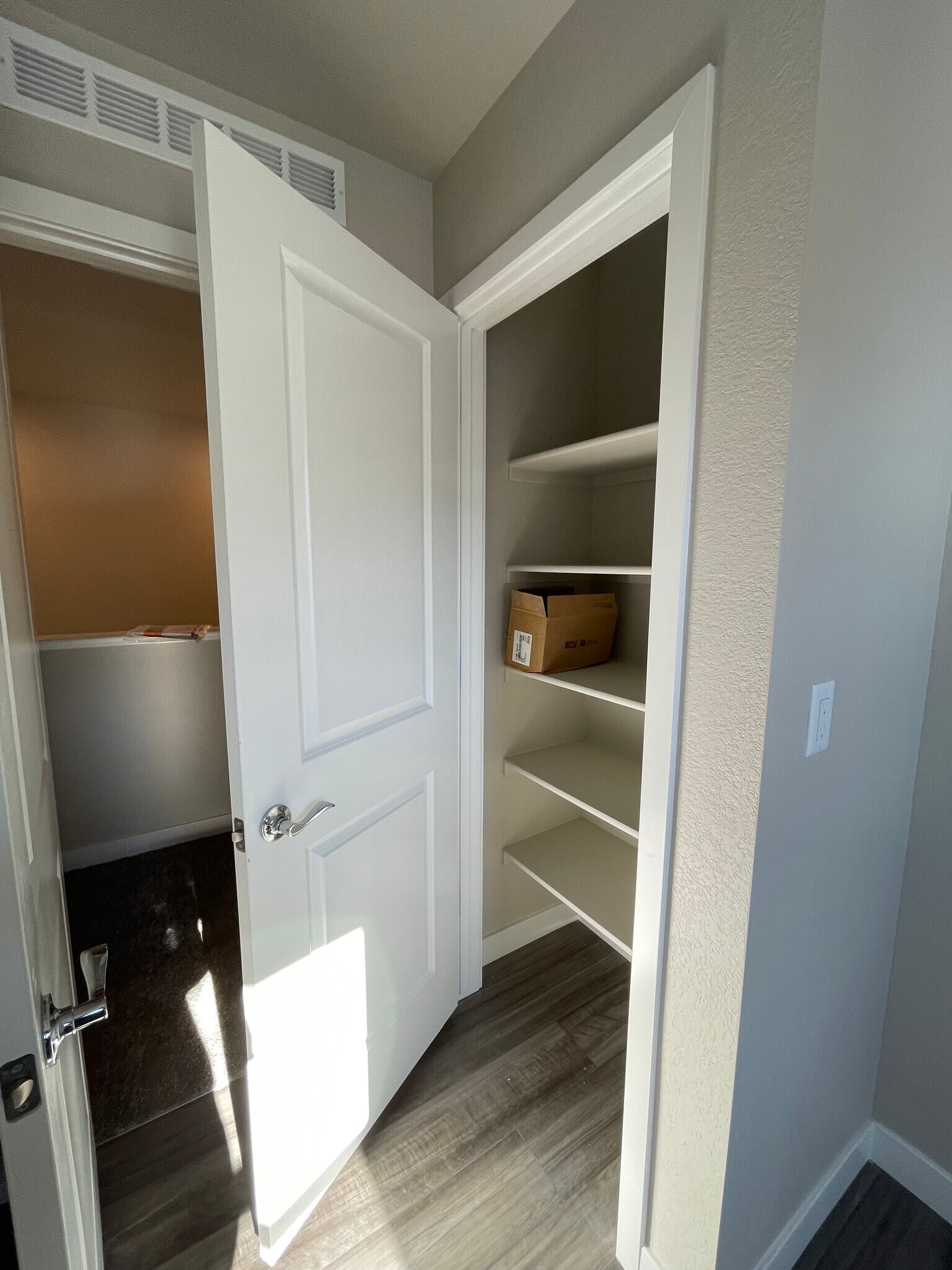 Building Photo - 922 Colorado River Ave