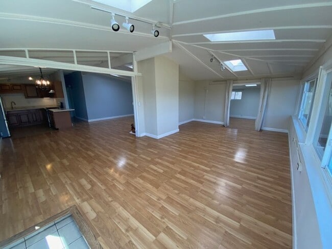 Building Photo - Pacific Grove Mid-Century Modern style home