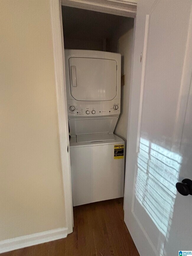 Building Photo - 2053 Montreat Cir