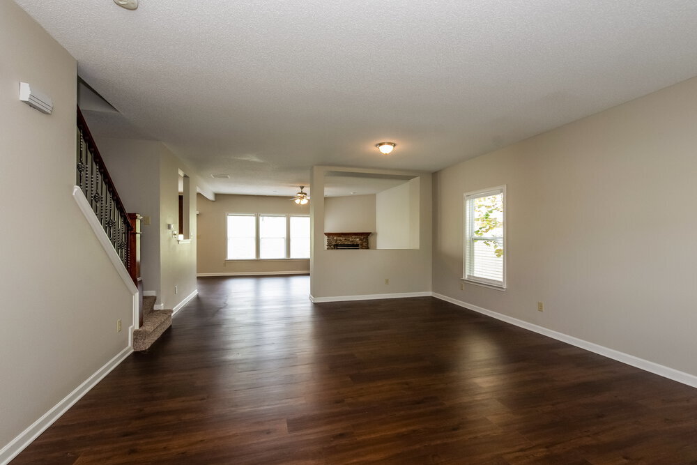 Building Photo - 719 Capstone Ave