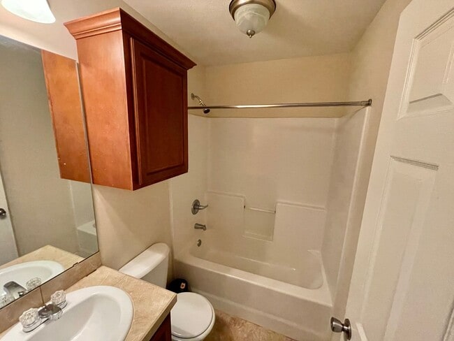 Building Photo - 3/2 For Rent in Byram!