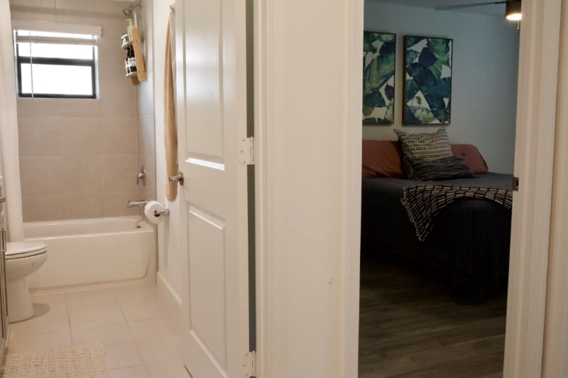 Building Photo - 1011 White Oak Ter