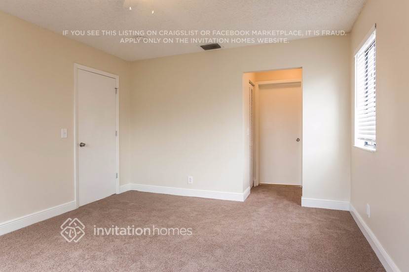Building Photo - 5756 Strawberry Lakes Cir