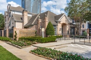 Building Photo - The Essex House