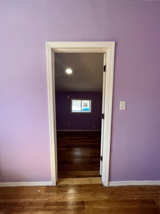 Primary Photo - 32 Brenner Rd