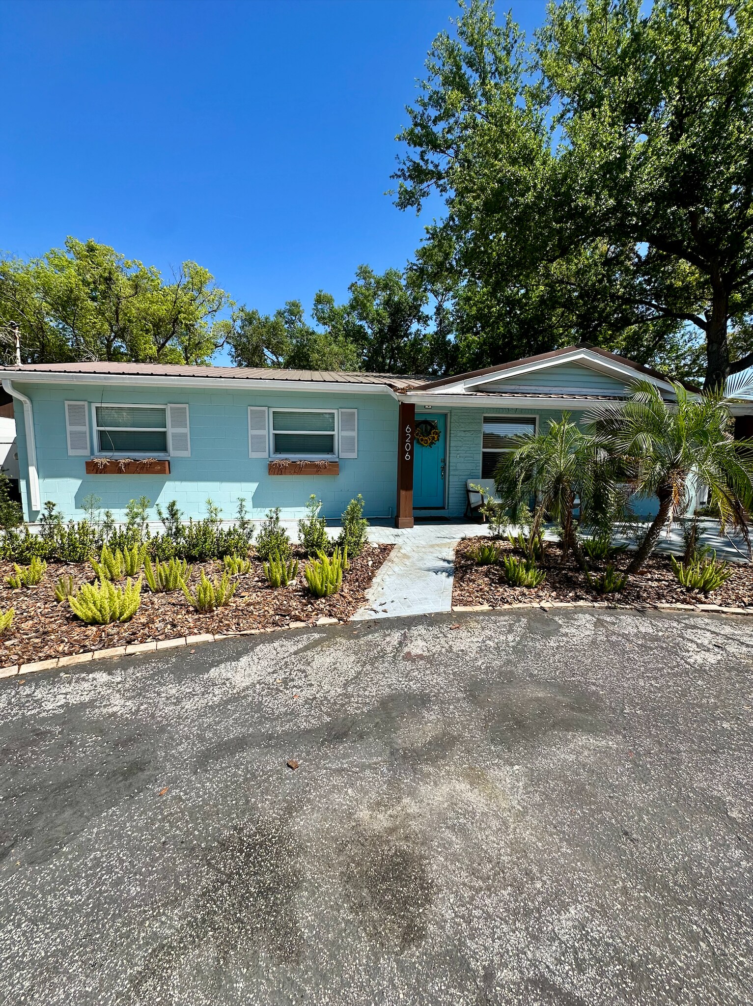 Building Photo - 6206 S Church Ave