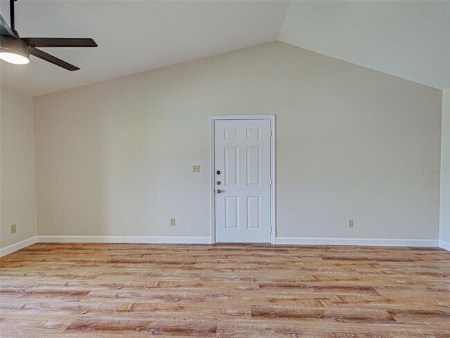 Building Photo - 4008 Crockers Lake Blvd
