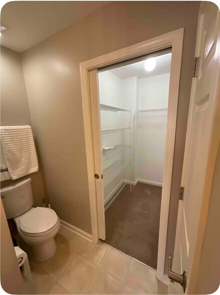 Building Photo - 127 Agape Village Ct