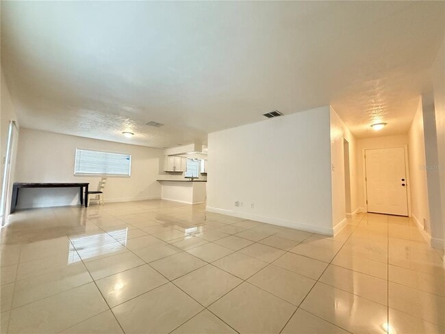 Building Photo - 10413 Twiggs Ct