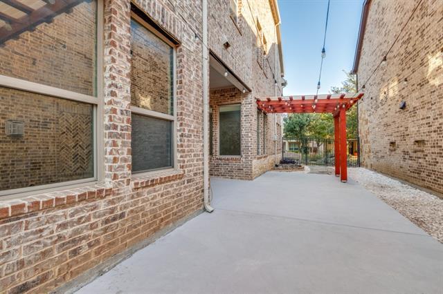 Building Photo - 1245 Harris Hawk Way