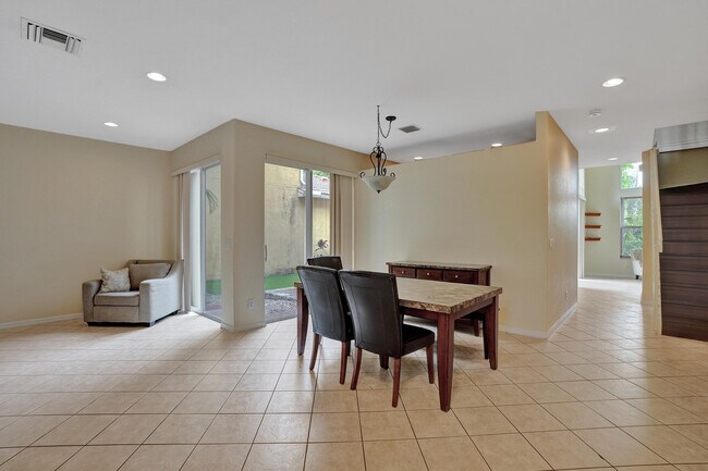 Building Photo - 5897 NW 120th Terrace
