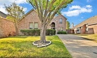 Building Photo - 7305 Oak Leaf Dr
