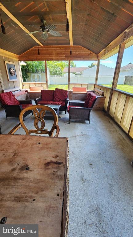 Building Photo - 228 Market Pl