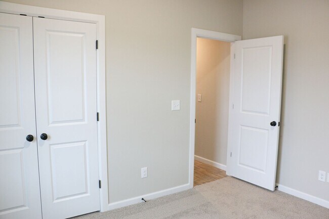 Building Photo - Brand New Home in Shawnee!