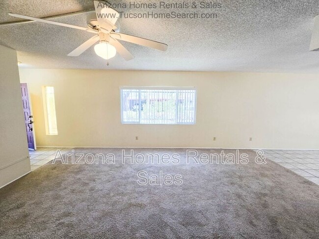 Building Photo - 510 W Cll Lago