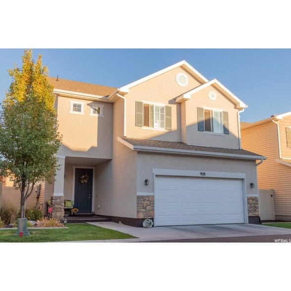 Building Photo - 928 Stonehaven Dr