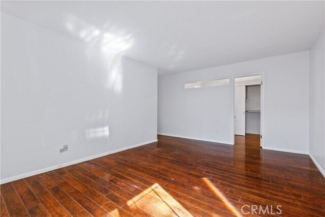 Building Photo - 668 Patricia Dr