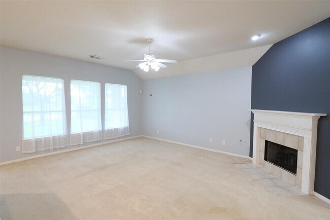 Building Photo - 24403 Lanning Dr