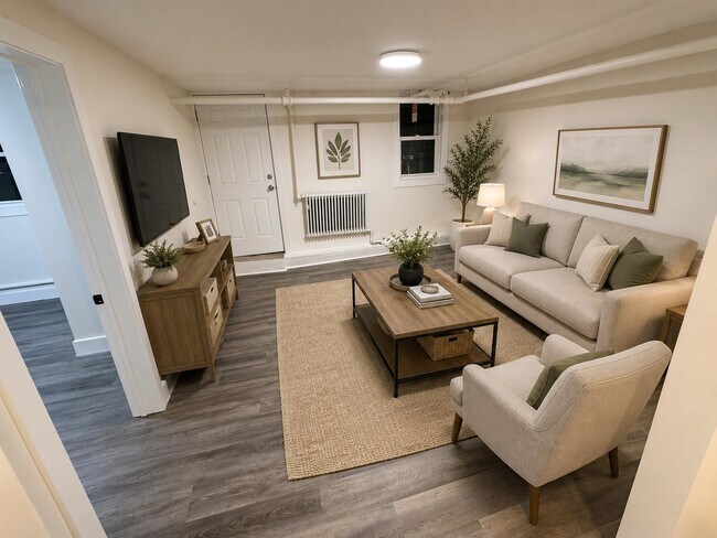 Building Photo - 411 51st St