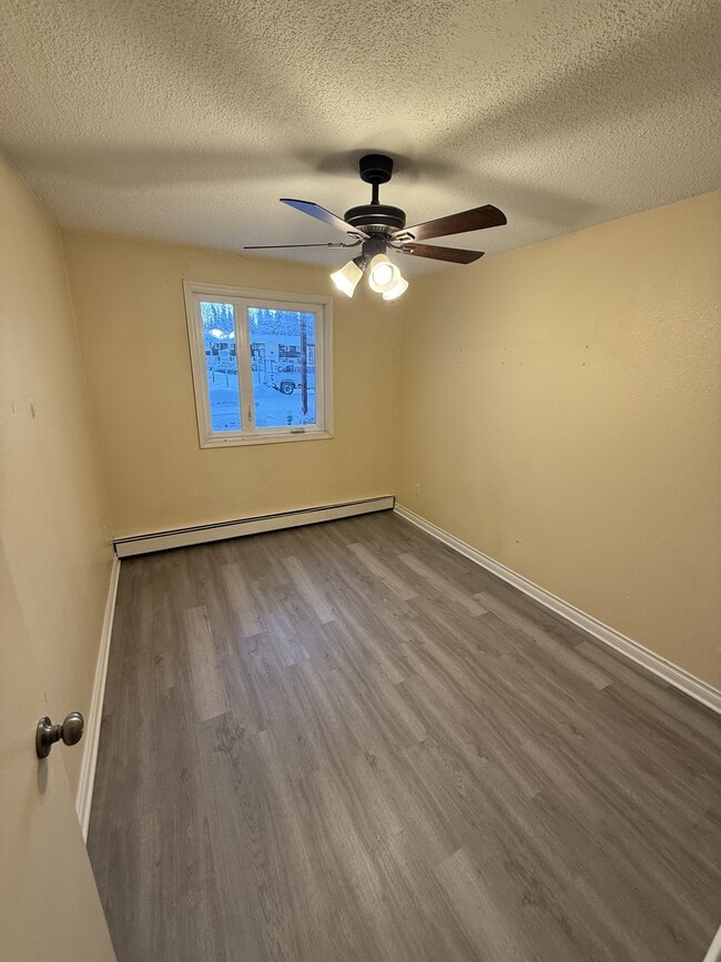 Building Photo - 660 Fairbanks St