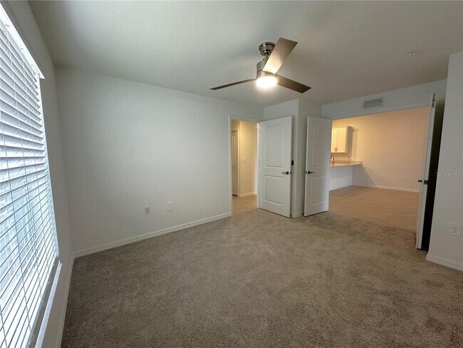 Building Photo - 14271 Heritage Landing Blvd