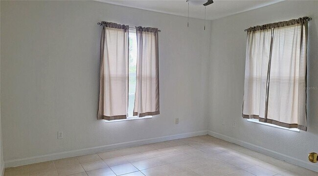 Building Photo - 6417 Flintlock St
