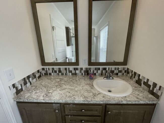 Building Photo - 13122 Grape Ave