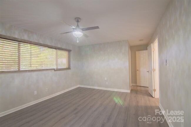 Building Photo - 7908 Horse Chestnut Ln