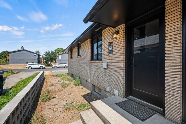 Building Photo - 3717 N Perry St