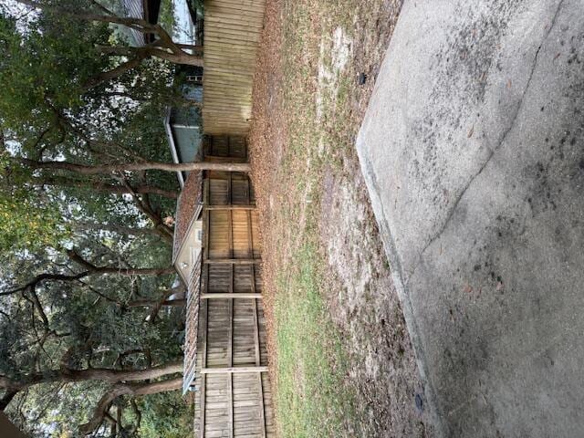 Building Photo - 519 Nutmeg Ave