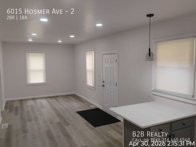 Building Photo - 6015 Hosmer Ave