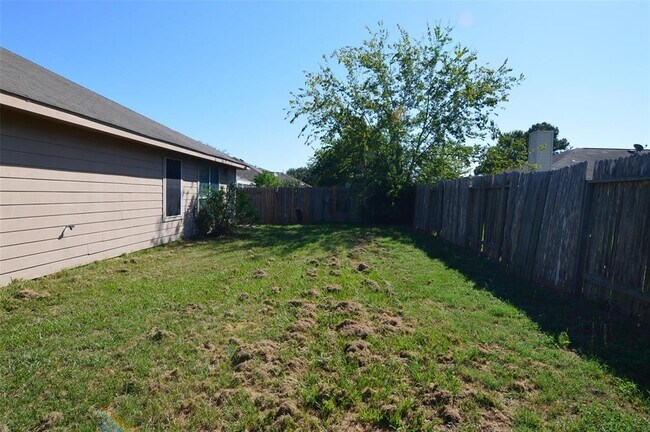 Building Photo - 24119 Wild Horses Ln