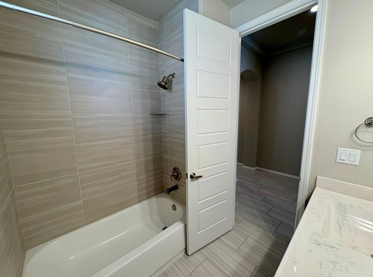 Building Photo - 4256 Crowned Eagle Loop NE