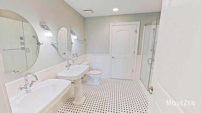 Building Photo - 710 Independence Pl