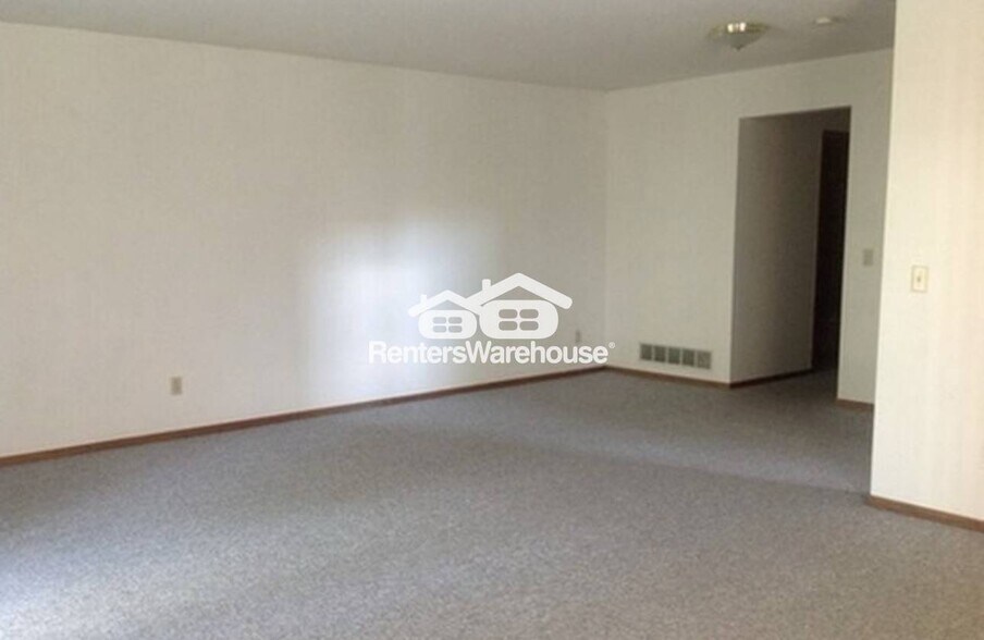 Building Photo - 14778 Endicott Way