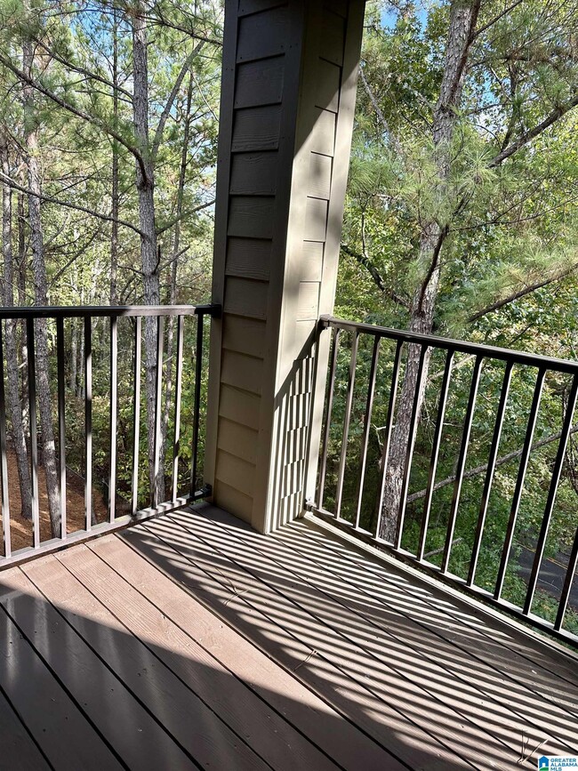 Building Photo - 208 Sterling Oaks Dr