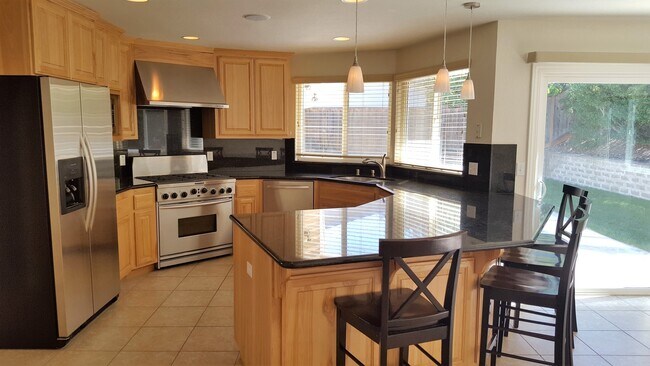 Building Photo - Livermore Magnolia, 3 Br. 2 Ba., Great Loc...
