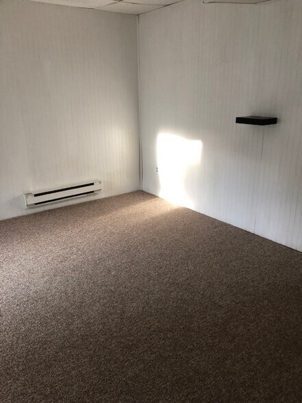 Building Photo - 428 Thoreau Rd