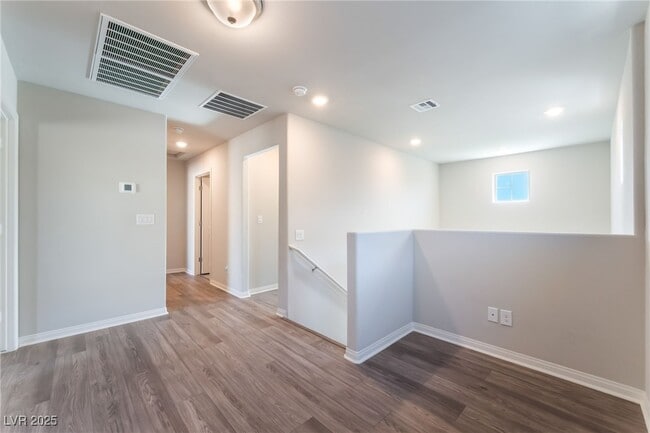 Building Photo - 7865 Rachelis St