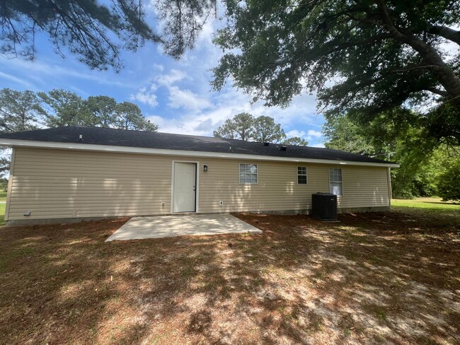 Building Photo - Nice Updated Home- Quincy FL