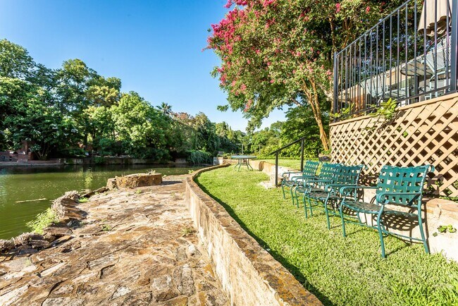 Building Photo - Lakewood Retreat with Stunning Blue Fair Lake Views