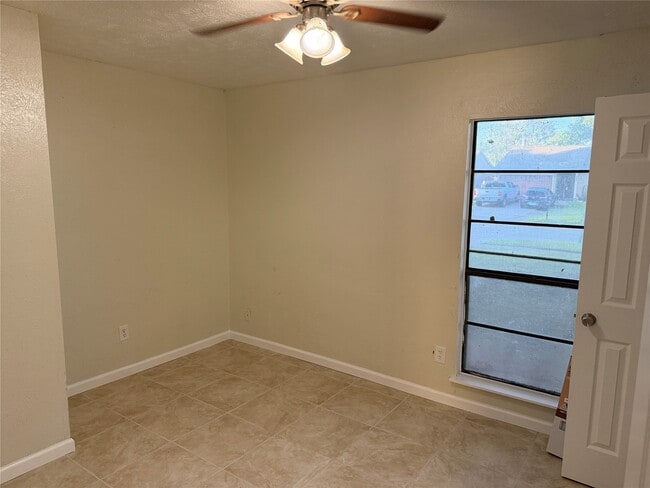 Building Photo - 4915 Porter Ridge Dr