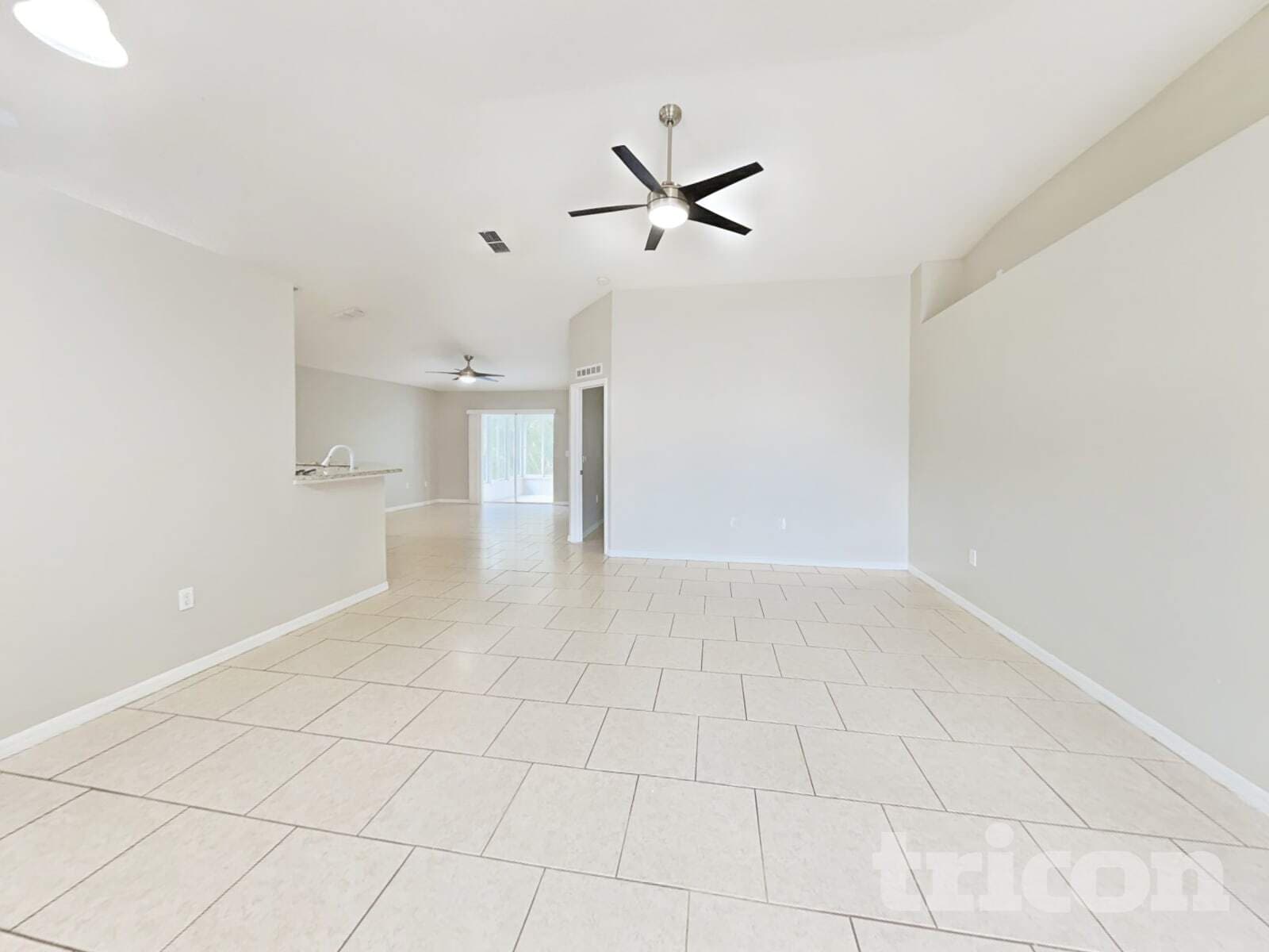 Building Photo - 10845 Laxton St